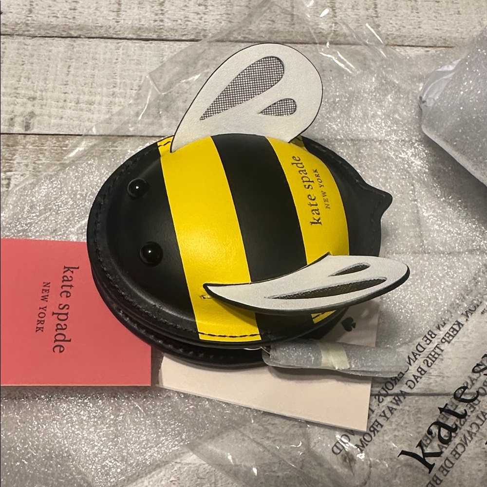 Nwt Kate spade buzz bee coin purse - Picture 2 of 7